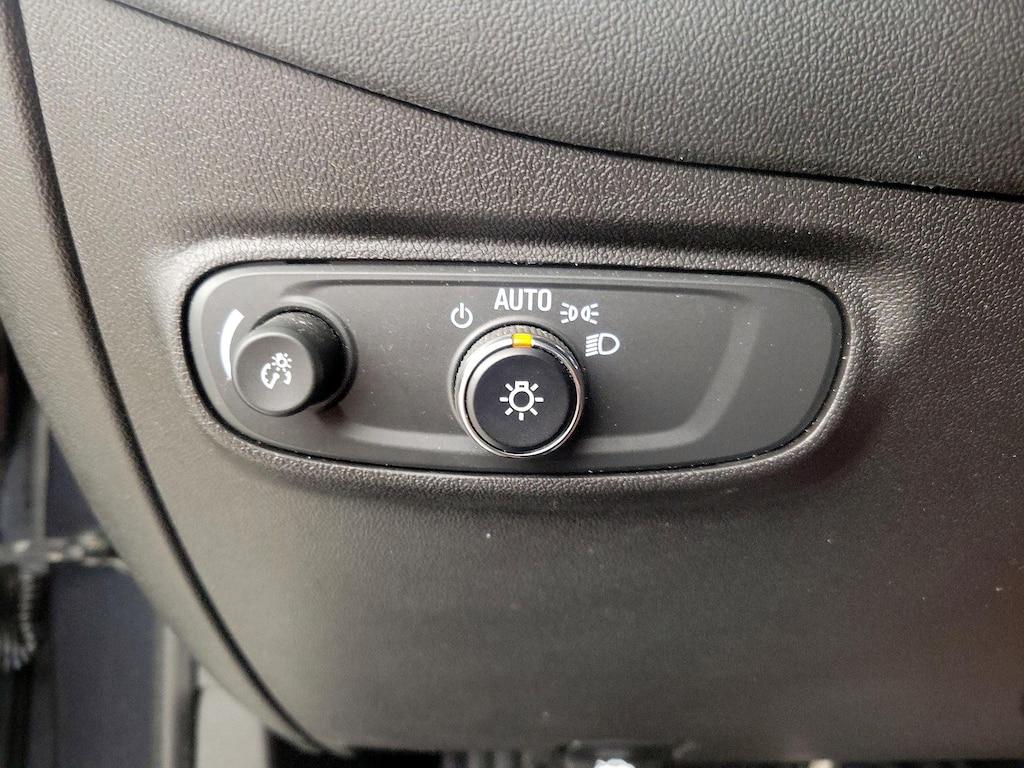 used 2022 Chevrolet Equinox car, priced at $21,998