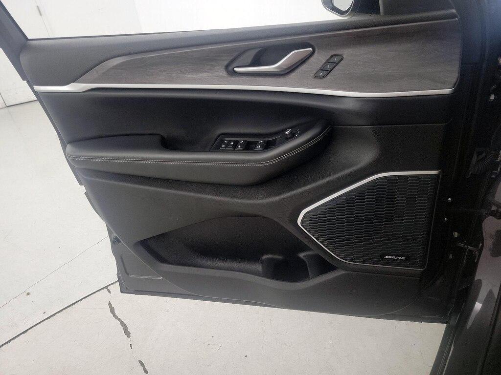 used 2021 Jeep Grand Cherokee L car, priced at $30,998