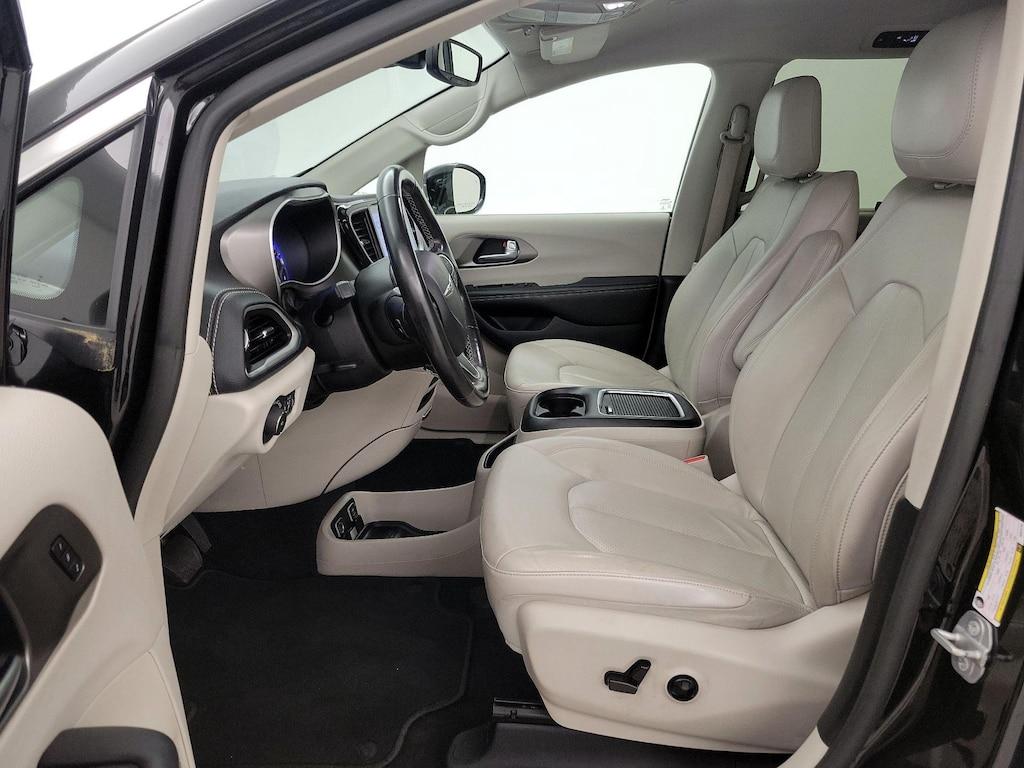 used 2021 Chrysler Pacifica car, priced at $26,998