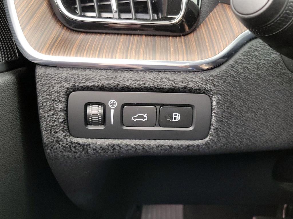 used 2021 Volvo XC60 Recharge Plug-In Hybrid car, priced at $35,998
