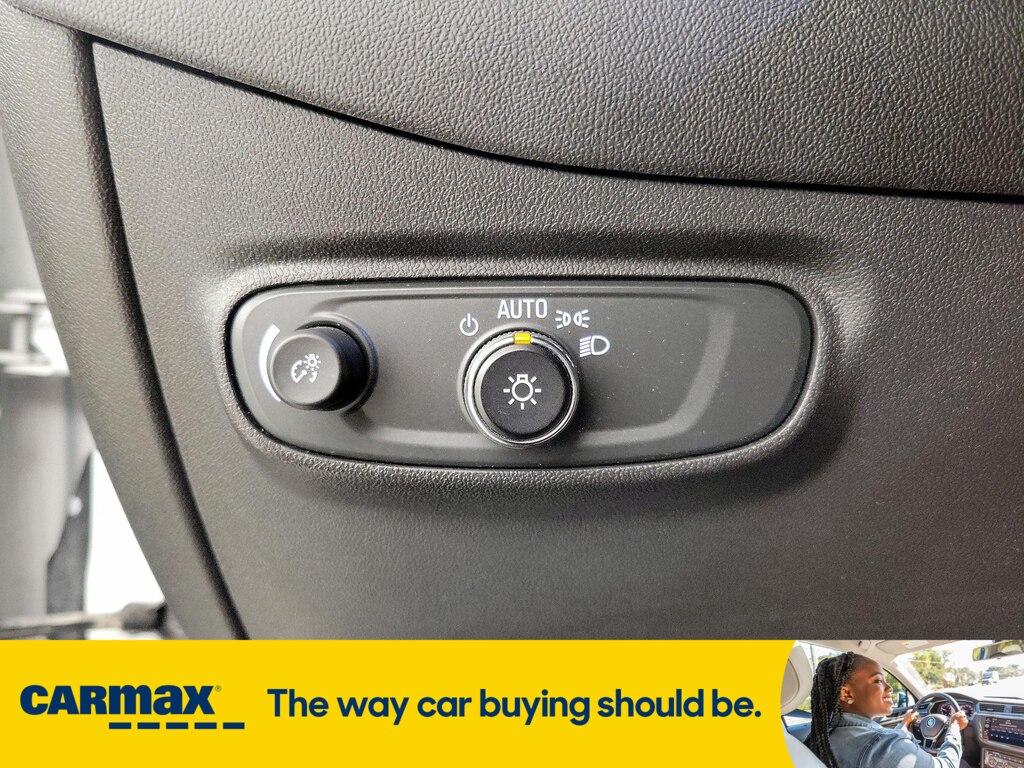 used 2022 Chevrolet Equinox car, priced at $20,998