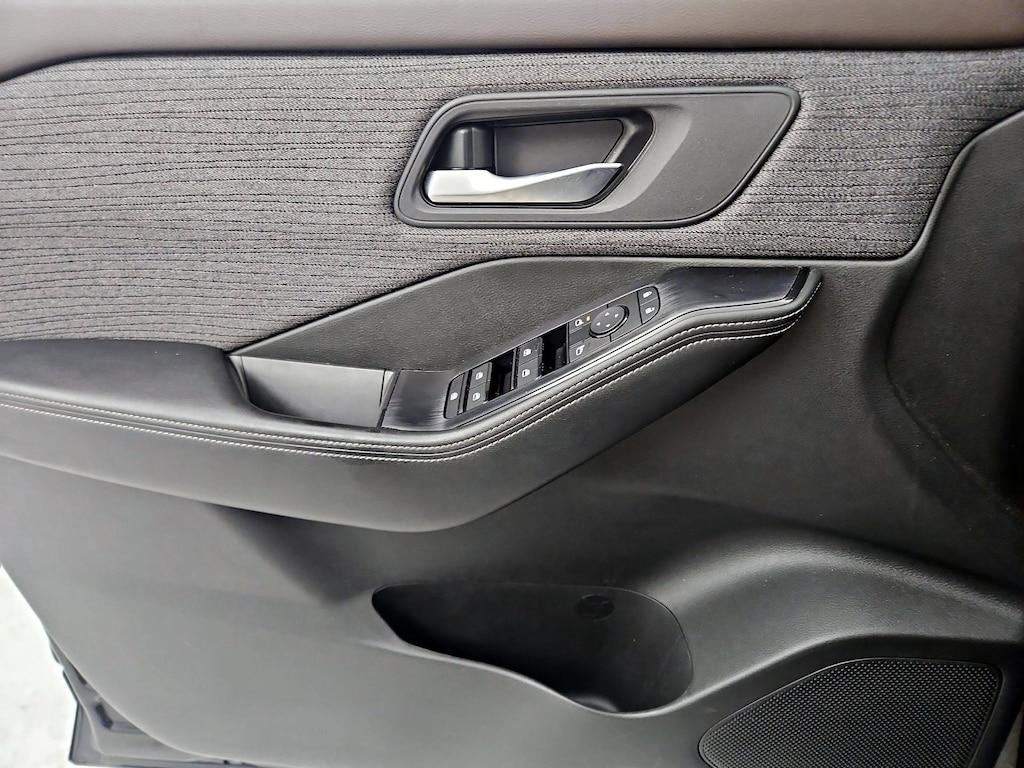 used 2023 Nissan Rogue car, priced at $20,998