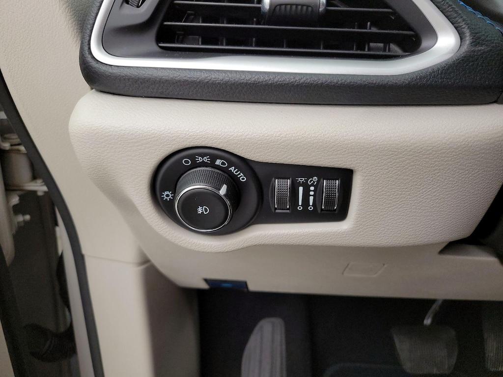 used 2021 Chrysler Pacifica car, priced at $24,998
