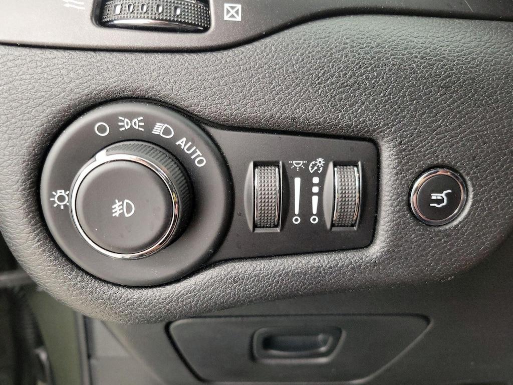 used 2020 Jeep Cherokee car, priced at $23,998