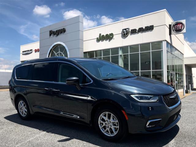 used 2021 Chrysler Pacifica car, priced at $25,168