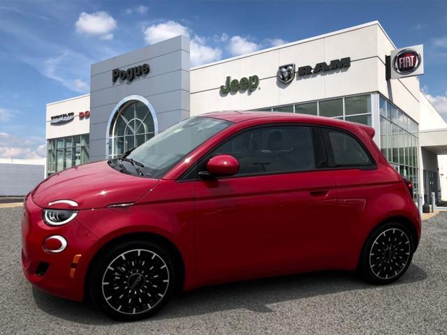 new 2024 FIAT 500e car