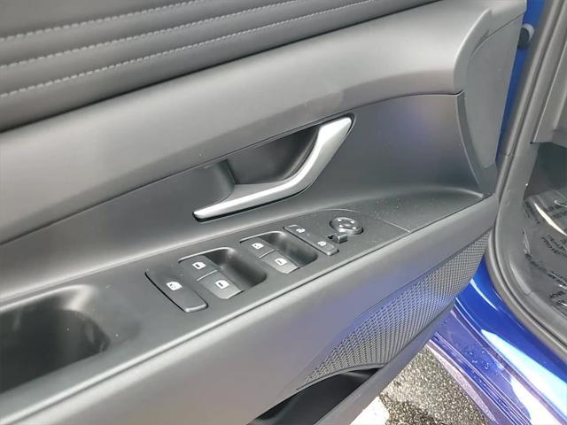 new 2025 Hyundai Elantra car, priced at $25,718