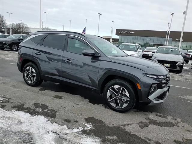 used 2025 Hyundai Tucson Hybrid car, priced at $36,428