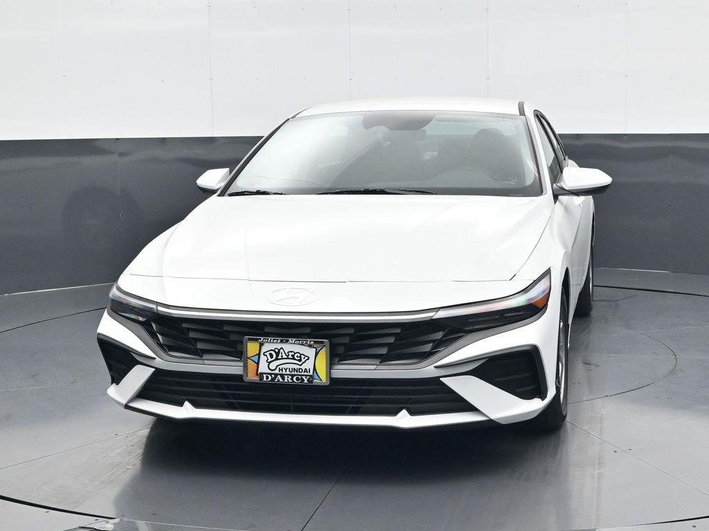new 2025 Hyundai Elantra car, priced at $22,213
