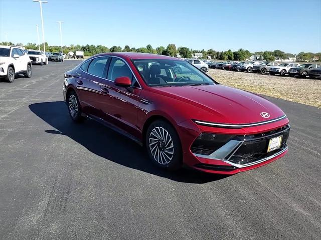 new 2025 Hyundai Sonata Hybrid car, priced at $33,255