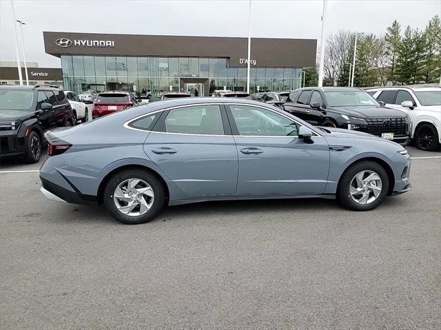 new 2025 Hyundai Sonata car, priced at $27,458