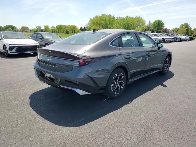 new 2025 Hyundai Sonata car, priced at $27,613