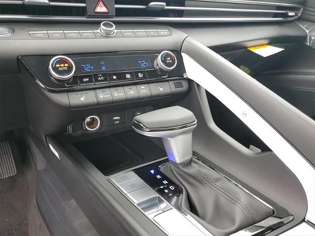 new 2025 Hyundai Elantra car, priced at $26,207