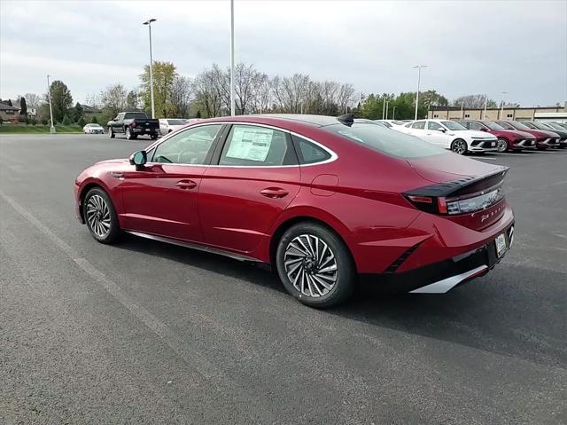 new 2025 Hyundai Sonata Hybrid car, priced at $39,570