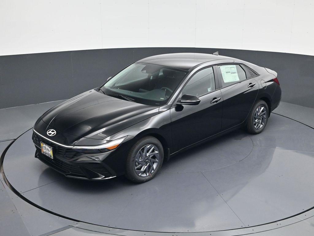 new 2025 Hyundai ELANTRA HEV car, priced at $24,270