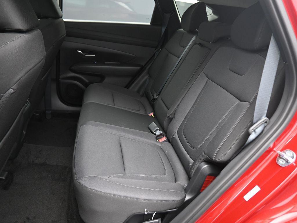 new 2025 Hyundai TUCSON Hybrid car, priced at $31,437