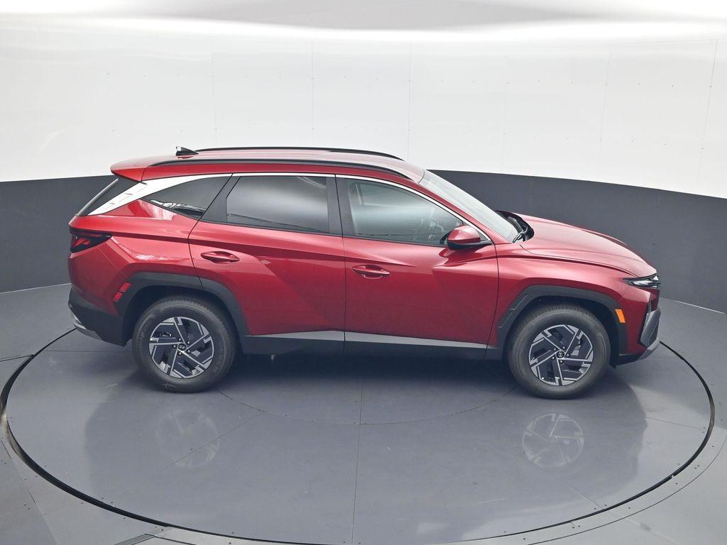 new 2025 Hyundai TUCSON Hybrid car, priced at $31,437