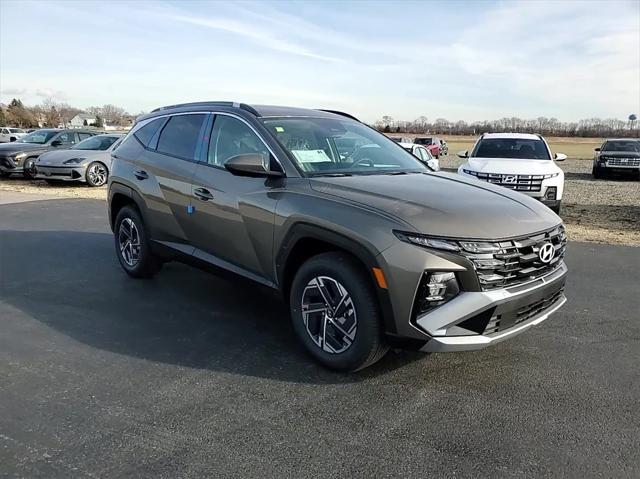 new 2025 Hyundai Tucson Hybrid car, priced at $34,685