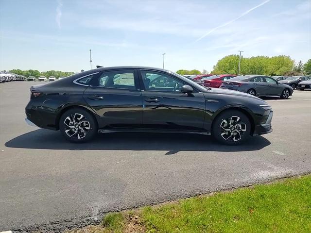 new 2025 Hyundai Sonata car, priced at $27,720