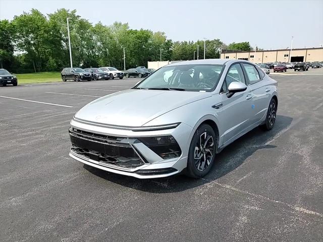 new 2025 Hyundai Sonata car, priced at $29,049