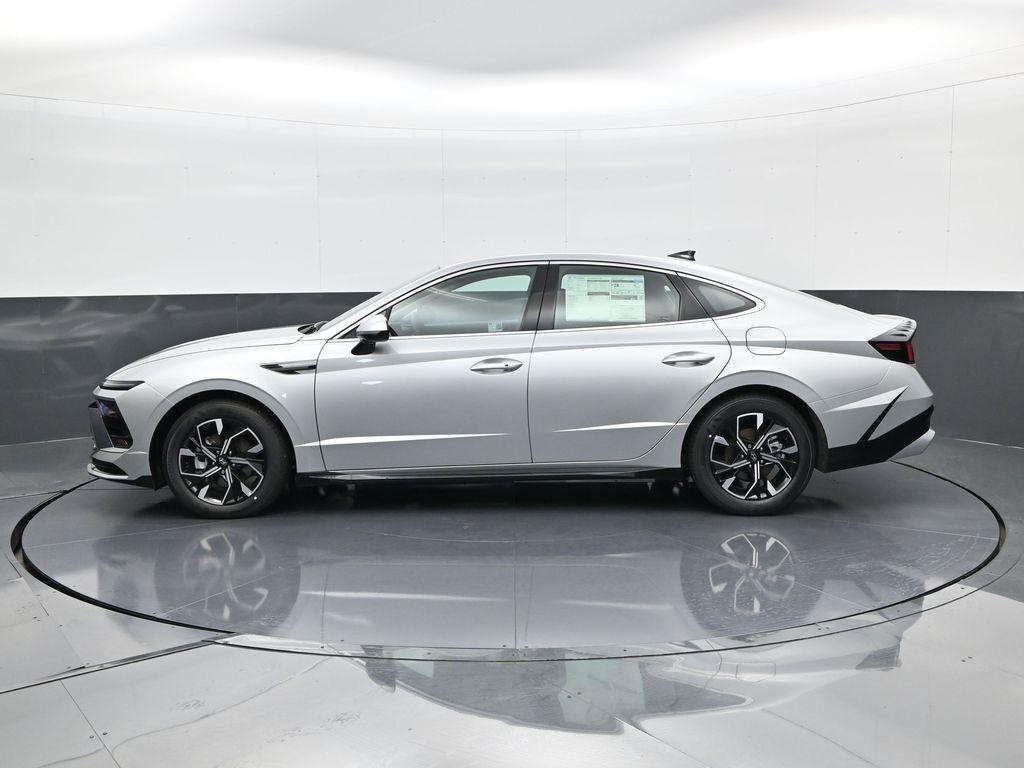 new 2025 Hyundai Sonata car, priced at $27,549