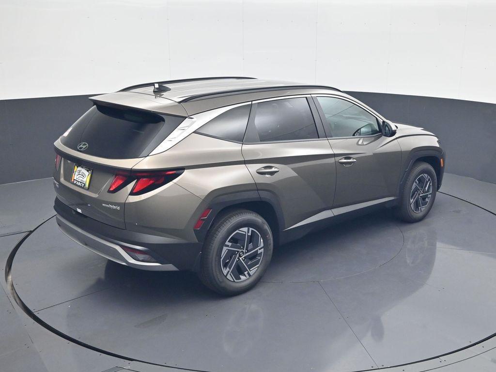 new 2025 Hyundai TUCSON Hybrid car, priced at $31,696