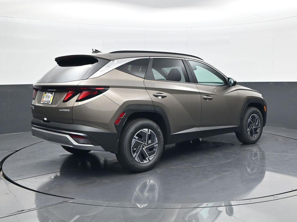 new 2025 Hyundai TUCSON Hybrid car, priced at $31,696
