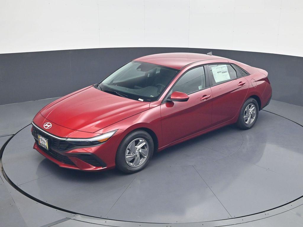 new 2025 Hyundai Elantra car, priced at $22,159