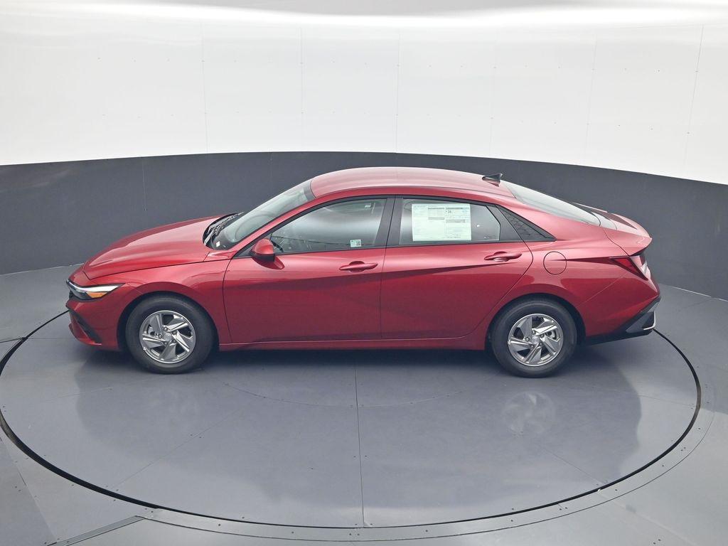 new 2025 Hyundai Elantra car, priced at $22,159