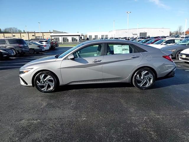 new 2025 Hyundai Elantra car, priced at $26,677