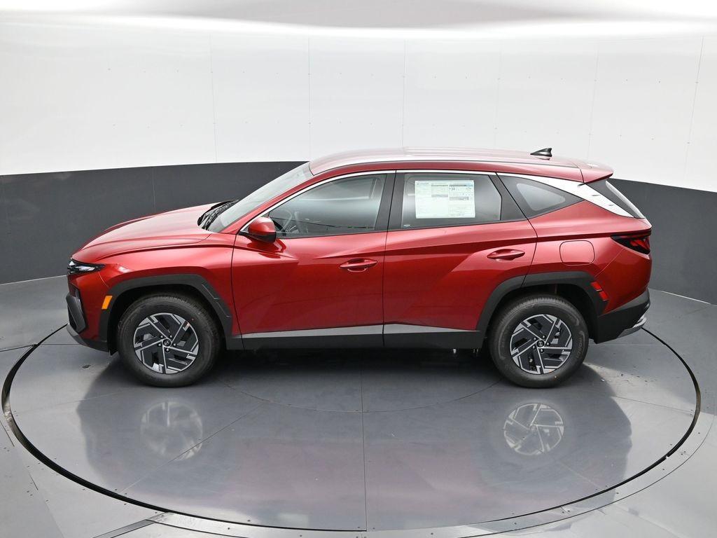 new 2026 Hyundai TUCSON Hybrid car, priced at $33,188
