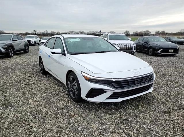 new 2025 Hyundai Elantra car, priced at $27,949