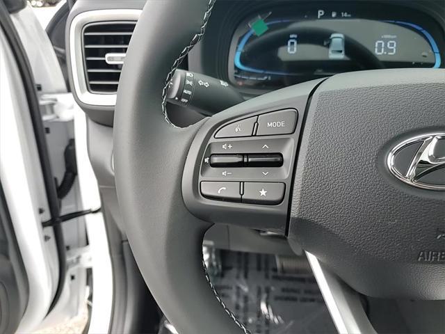 new 2025 Hyundai Venue car, priced at $22,968