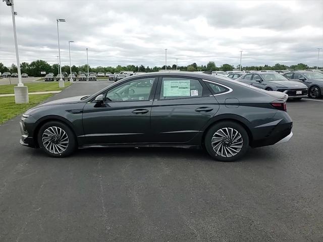 new 2025 Hyundai Sonata Hybrid car, priced at $37,986