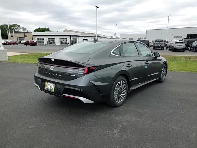new 2025 Hyundai Sonata Hybrid car, priced at $37,986