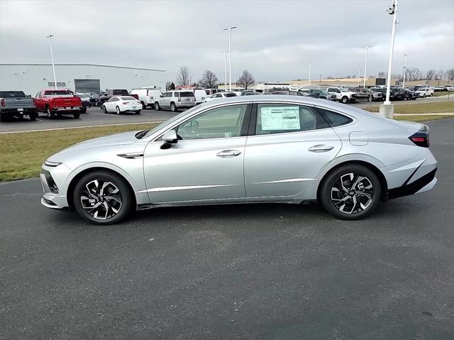 new 2025 Hyundai Sonata car, priced at $29,955