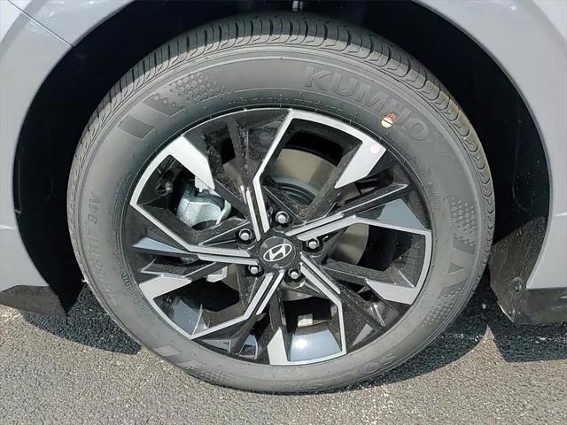 new 2025 Hyundai Sonata car, priced at $27,613