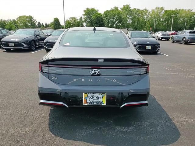 new 2025 Hyundai Sonata car, priced at $27,613