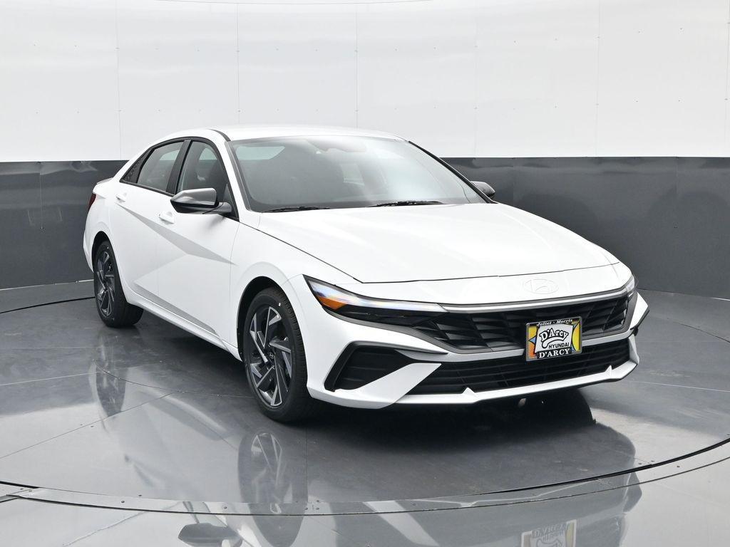 new 2025 Hyundai Elantra car, priced at $23,084