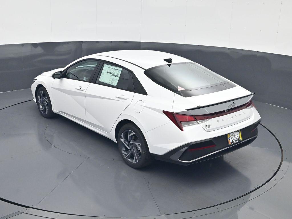 new 2025 Hyundai Elantra car, priced at $23,084