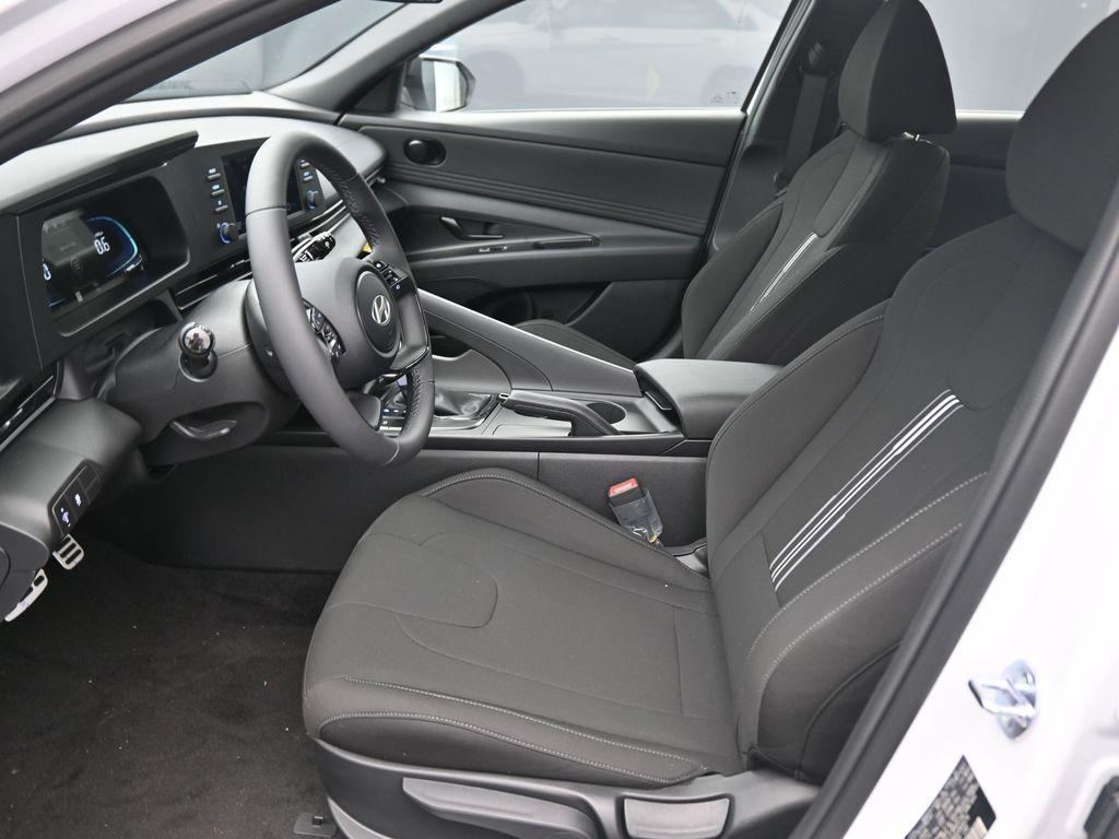 new 2025 Hyundai Elantra car, priced at $23,084