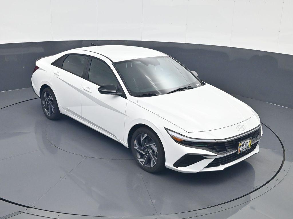 new 2025 Hyundai Elantra car, priced at $23,020