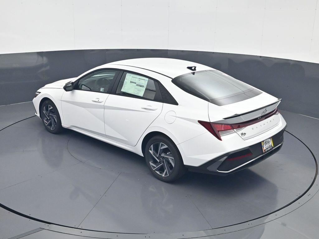 new 2025 Hyundai Elantra car, priced at $23,020