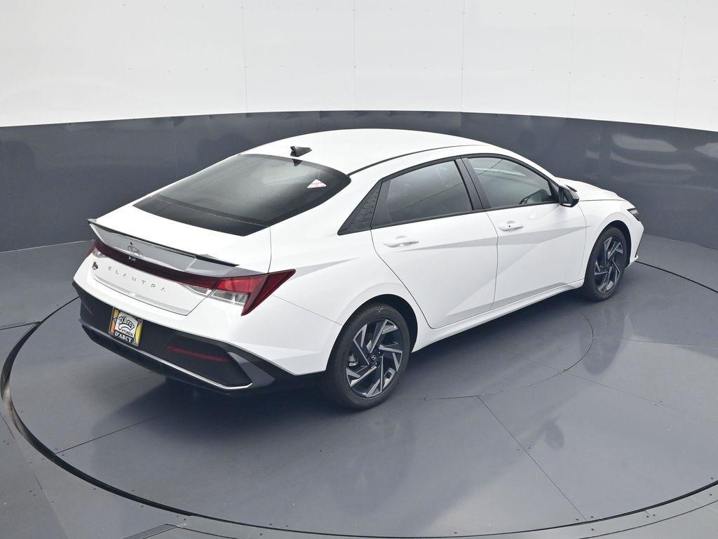 new 2025 Hyundai Elantra car, priced at $23,020
