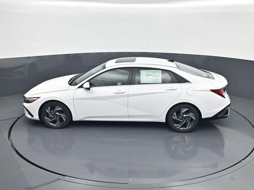 new 2025 Hyundai ELANTRA HEV car, priced at $29,156