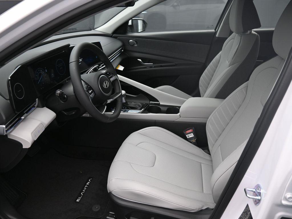 new 2025 Hyundai ELANTRA HEV car, priced at $29,156