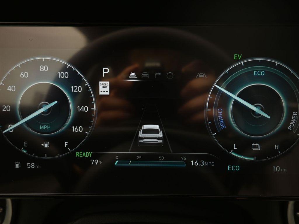 new 2025 Hyundai ELANTRA HEV car, priced at $29,156