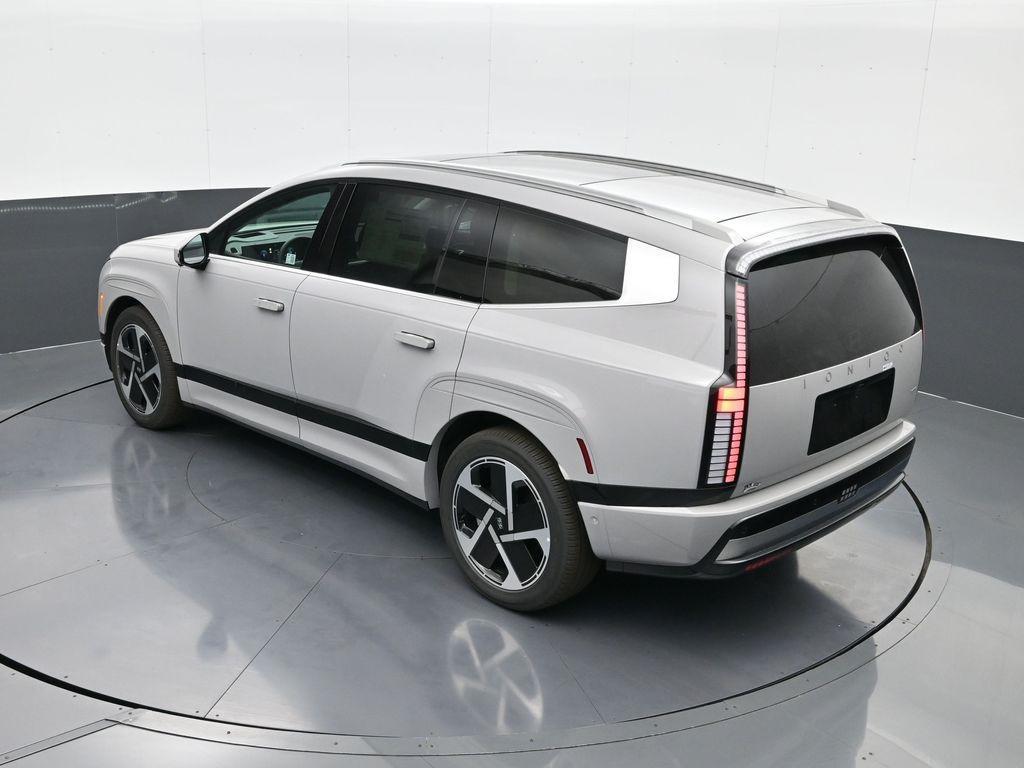 new 2026 Hyundai IONIQ 9 car, priced at $72,302