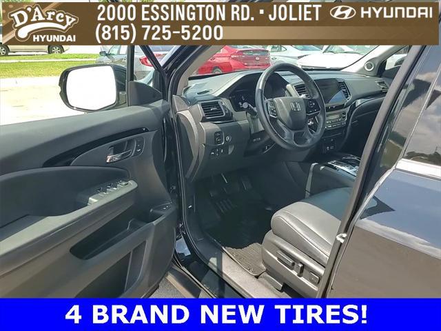 used 2021 Honda Pilot car, priced at $33,234