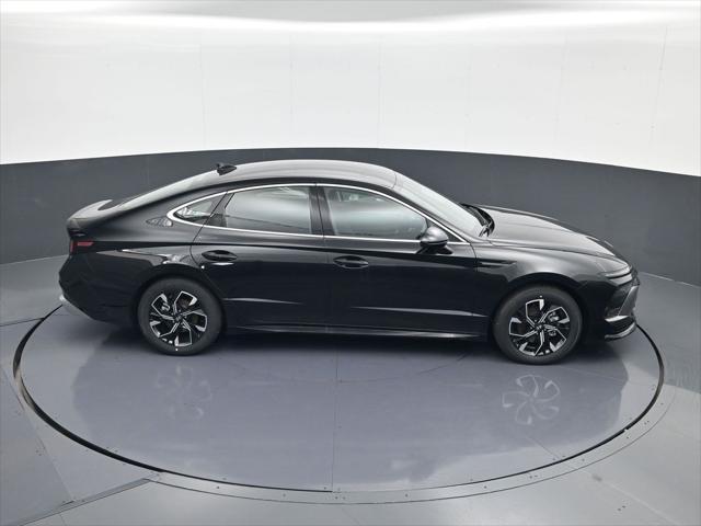 new 2025 Hyundai Sonata car, priced at $27,613